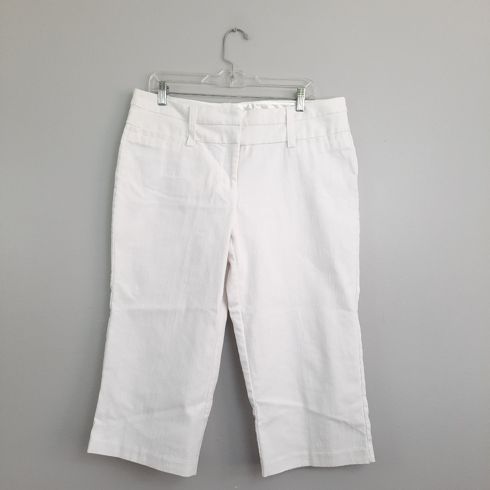 Stoosh Studio White High Waisted Cropped Pants